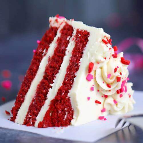 Low-carb red velvet cake